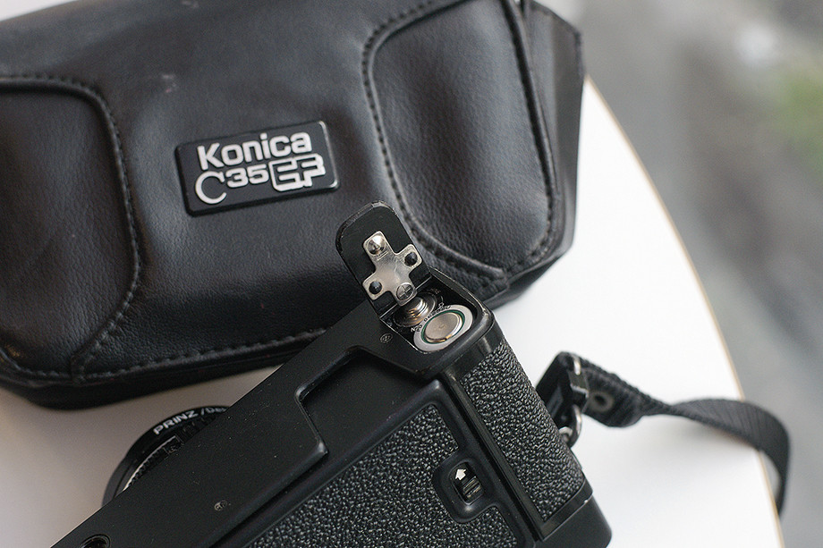 A급 코니카 KONICA C35EF (헥사논38mm 1:2.8)엔디워홀 카메라 팝니다 이미지