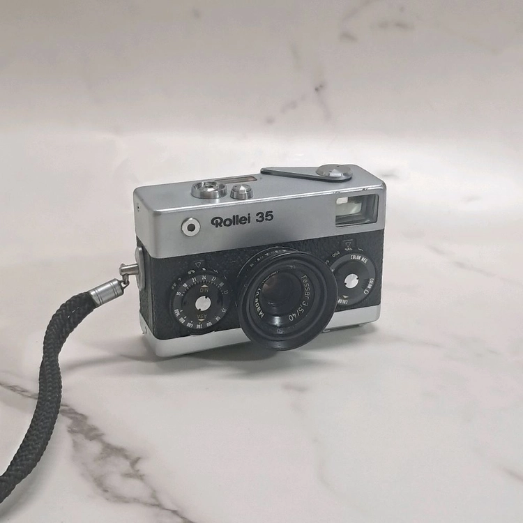 Rollei 롤라이 35 필름 카메라 실버 이미지