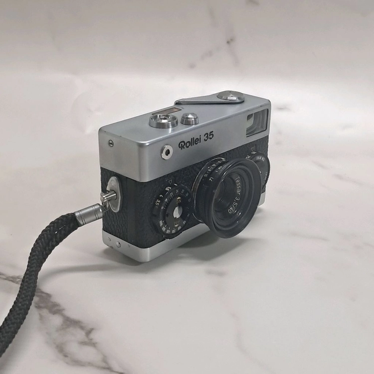 Rollei 롤라이 35 필름 카메라 실버 이미지