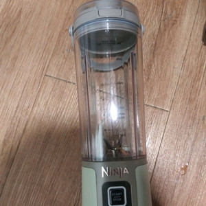 닌자 블렌더 BC155ST 휴대용 믹서기 팝니다 이미지