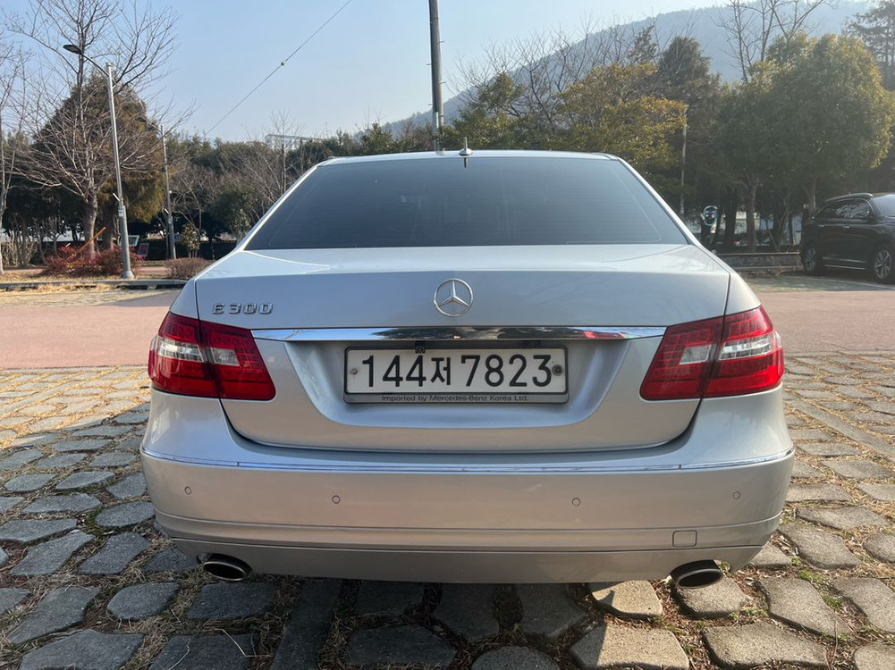 벤츠E300 휘발유 판매 이미지