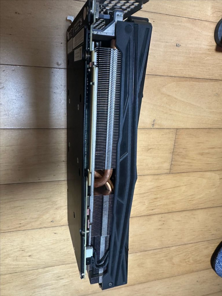 이엠텍 RTX 2080 Ti 그래픽카드 이미지