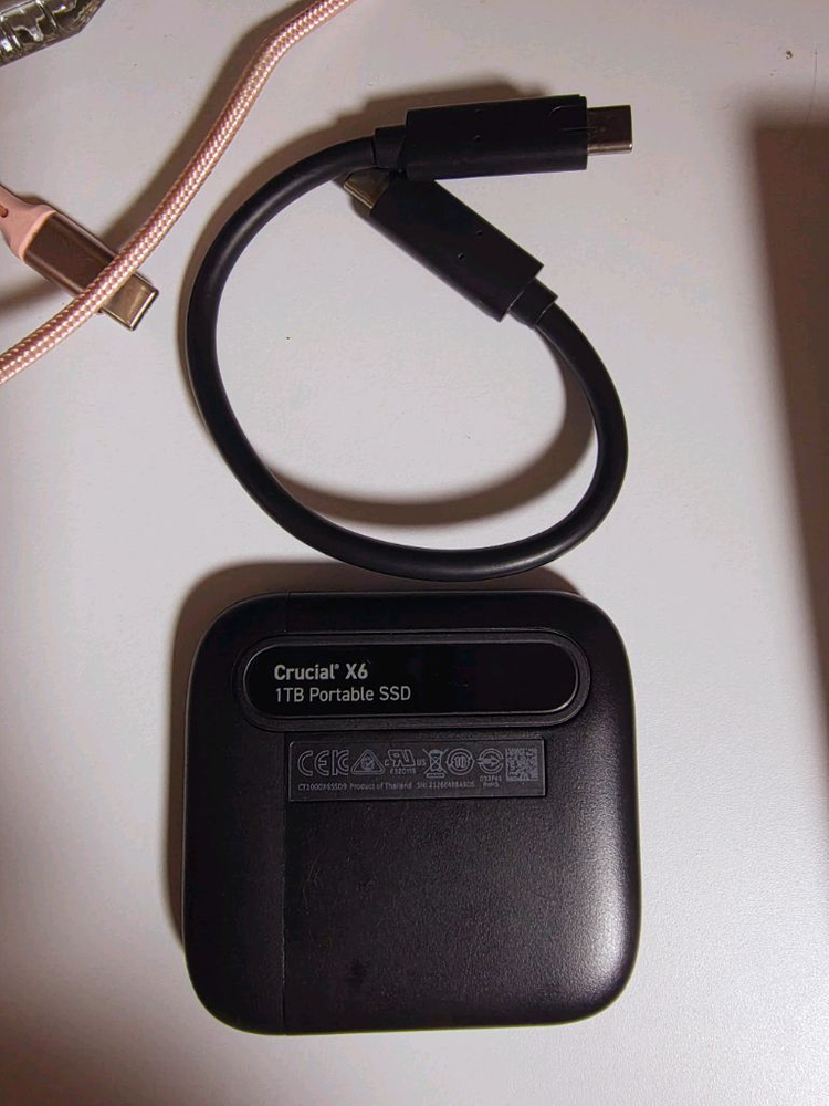 크루셜 SSD 외장하드 1tb 1테라 이미지