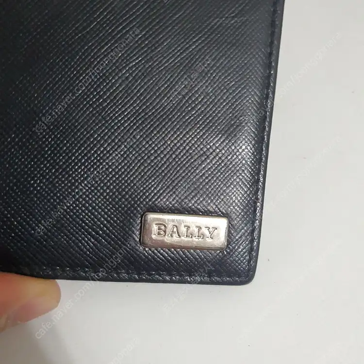 정품 발리 남자 반지갑 이미지