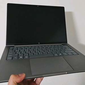 HP Zbook 8 G1as 14인치 / 512 / 16 / AMB Ryzen AI 9 HX PRO 375 이미지