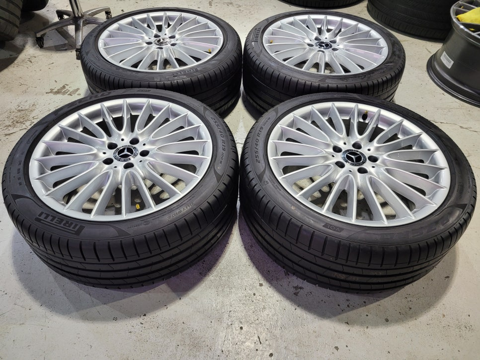 벤츠W221 S클래스 디지뇨 옵션 19인치 순정품휠타이어 이미지