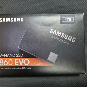 삼성 860 EVO 4TB SSD 이미지
