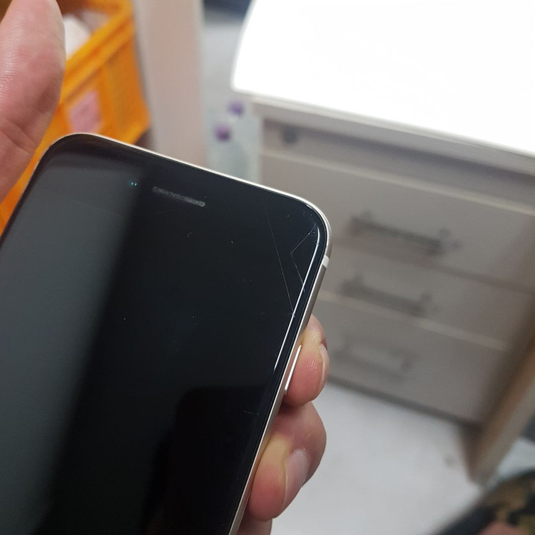 아이폰 SE3 128기가 화이트 이미지