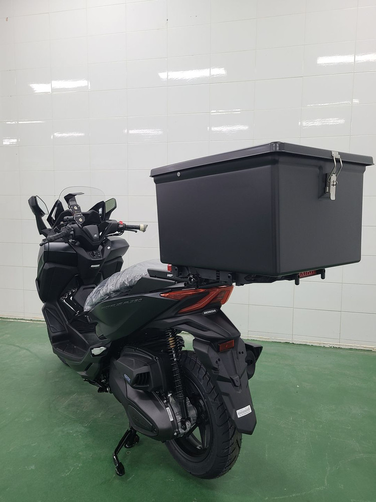 혼다 포르자350 배달 오토바이 스쿠터 이미지