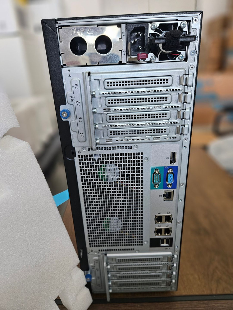 HPE ProLiant ML350 Gen10 서버 (3206R / 16GB+) 이미지