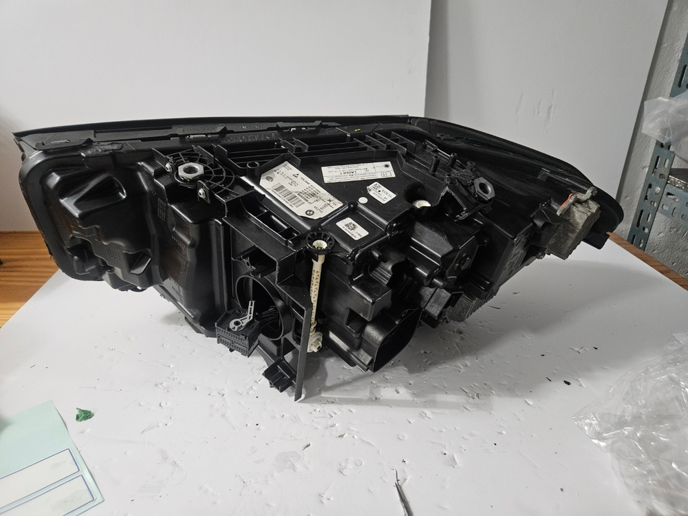 BMW 5 Series G30, G31, F90 LCI Laser 이미지