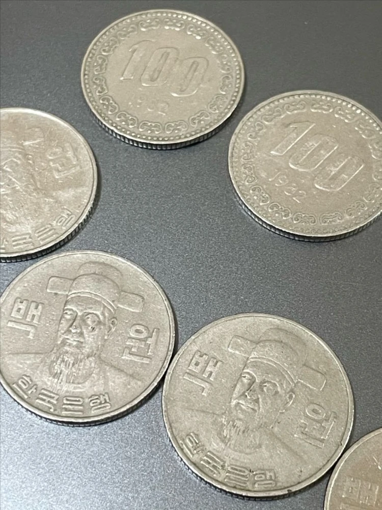 1982년 100원 동전 세트 이미지