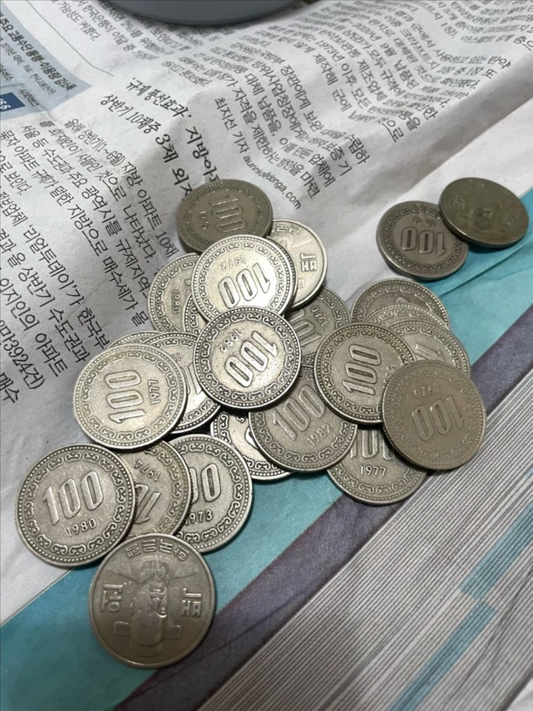 1982년 100원 동전 세트 이미지