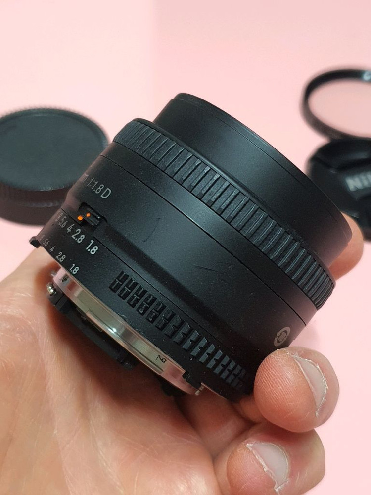 니콘 AF 50mm 1:1.8D 이미지