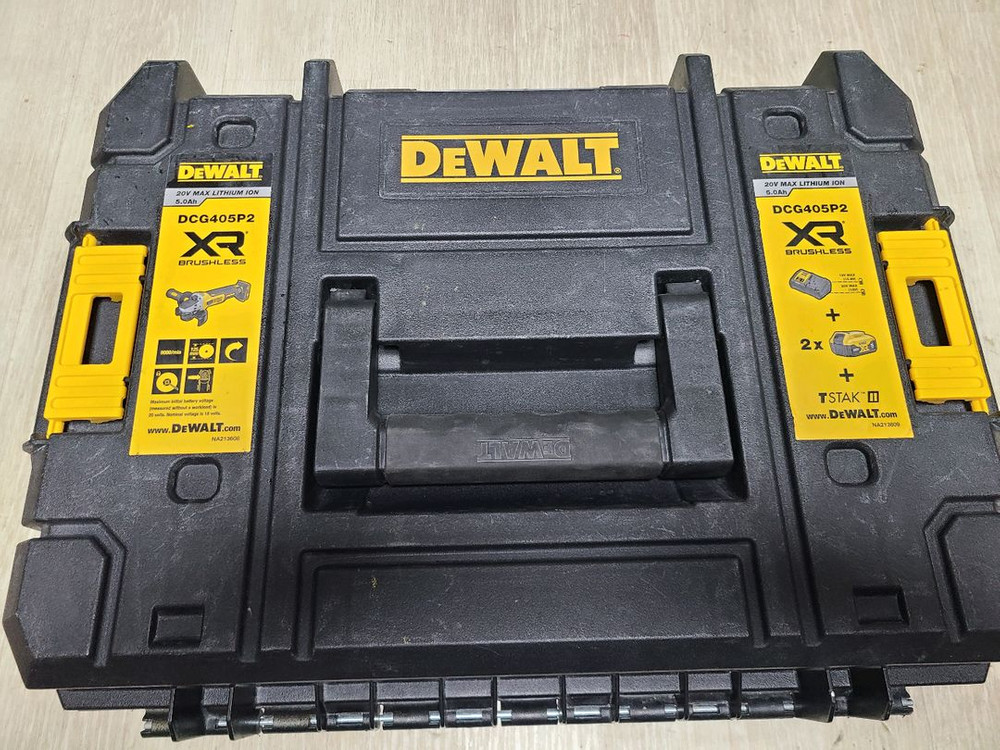 디월트 DCG418 60V MAX 브러쉬리스 충전 앵글 그라인더 세트 이미지