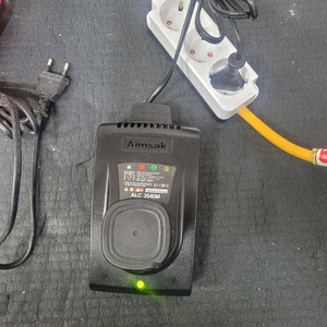아임삭충전기 아임삭배터리 ALC3540M B20P14A 14.4V 이미지