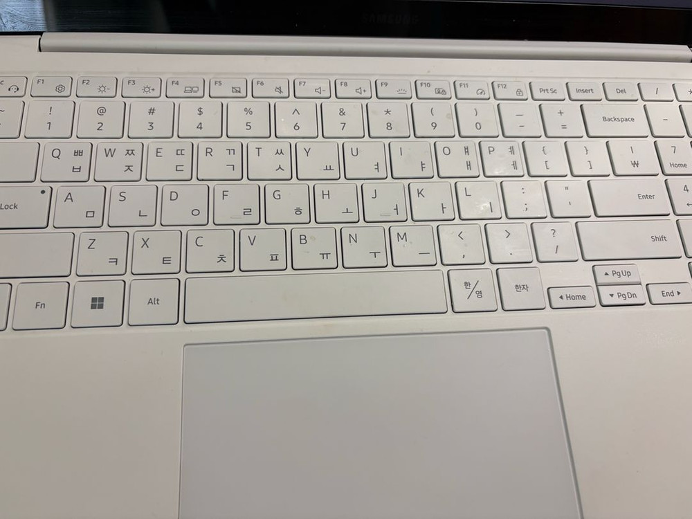 삼성 갤럭시북 프로 NT950XDB-KC59S 화이트 이미지