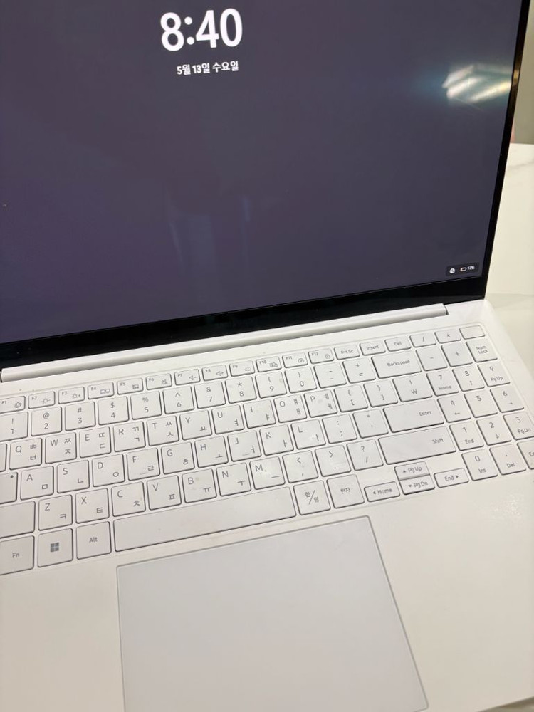 삼성 갤럭시북 프로 NT950XDB-KC59S 화이트 이미지