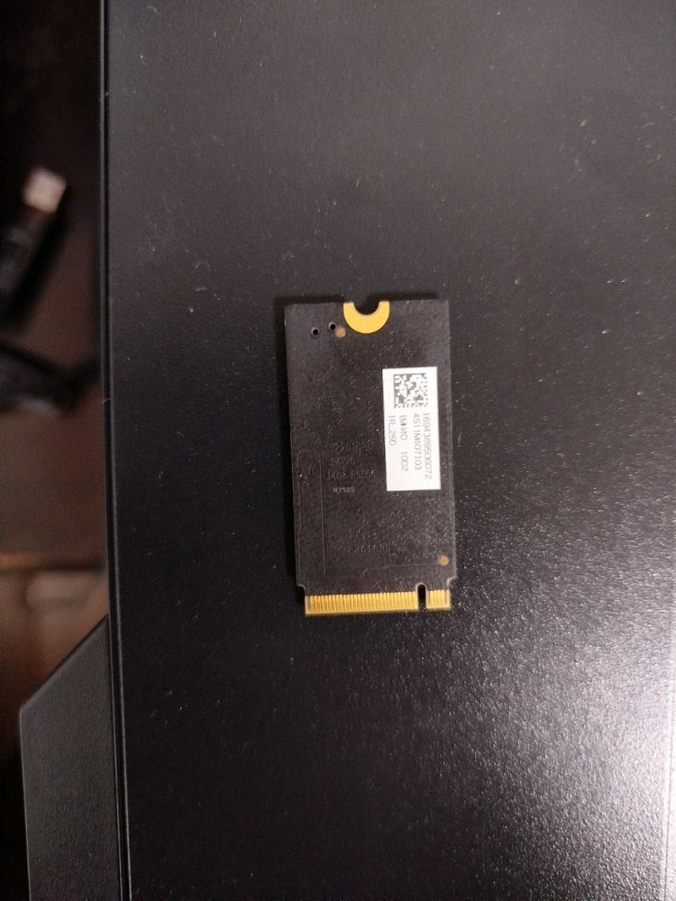 UMIS RPJT256MGE1QD 256GB M.2 NVMe SSD 사용시간: 14시간, 거의 새상품 전주시 이미지