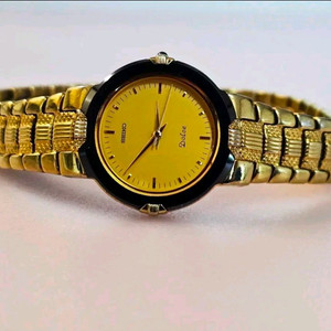 세이코 돌체(Seiko Dolce) 고급 금장 세라믹 드레스 워치 이미지