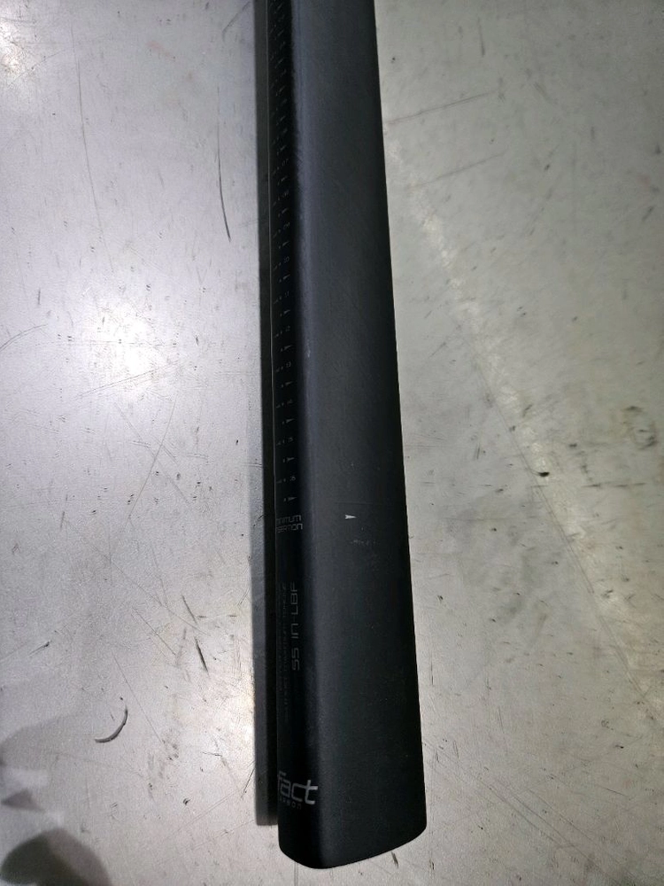 스페셜라이즈드 SL7 카본 싯포스트 380x20mm 새것 팝니다. 이미지