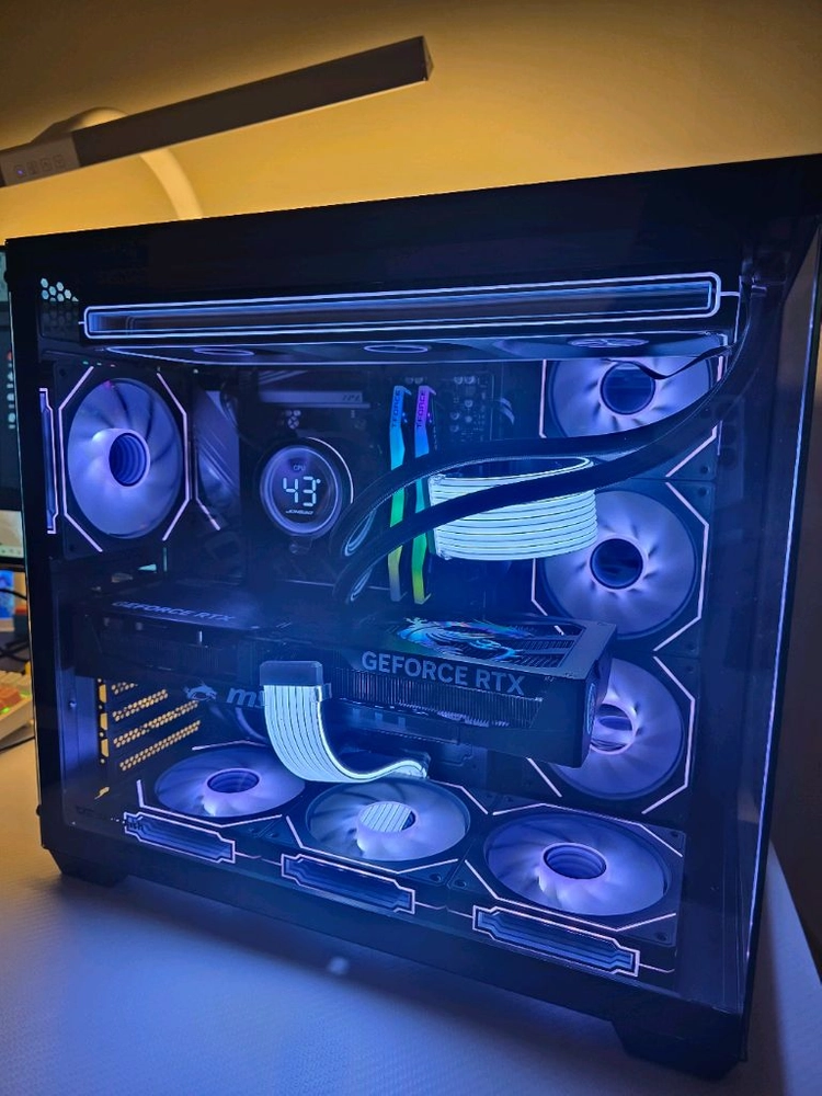 라이젠7 9800X3D RTX5080 MSI 고사양PC, 팝니다 이미지