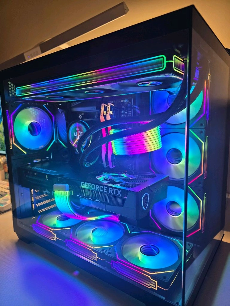 라이젠7 9800X3D RTX5080 MSI 고사양PC, 팝니다 이미지