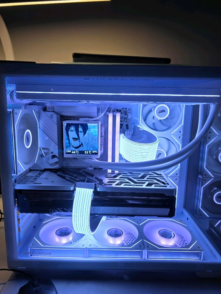 라이젠7 9800X3D RTX4080 본체 팝니다 이미지