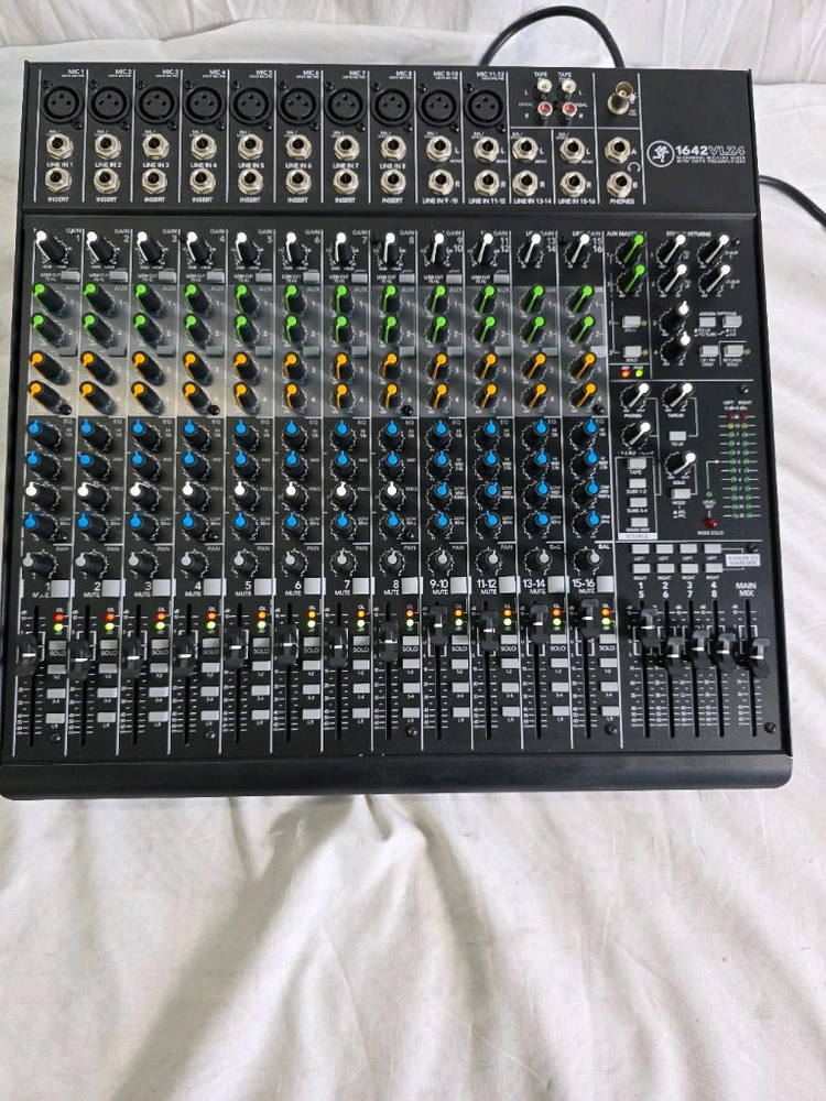 MACKIE 1642VLZ4 AUDIO MIXER 이미지