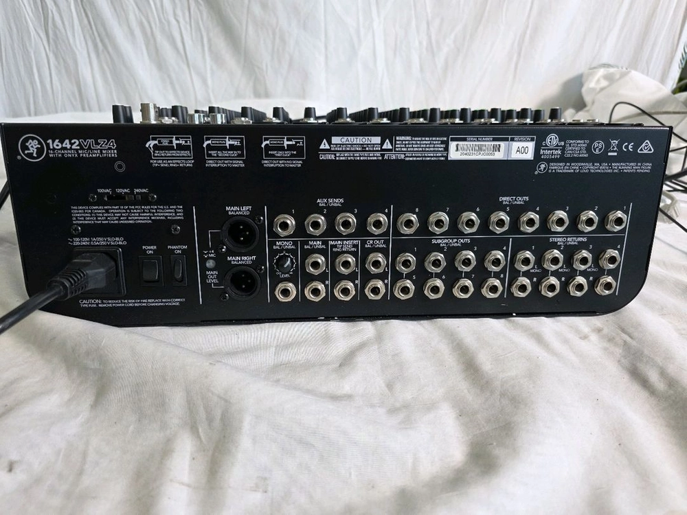 MACKIE 1642VLZ4 AUDIO MIXER 이미지