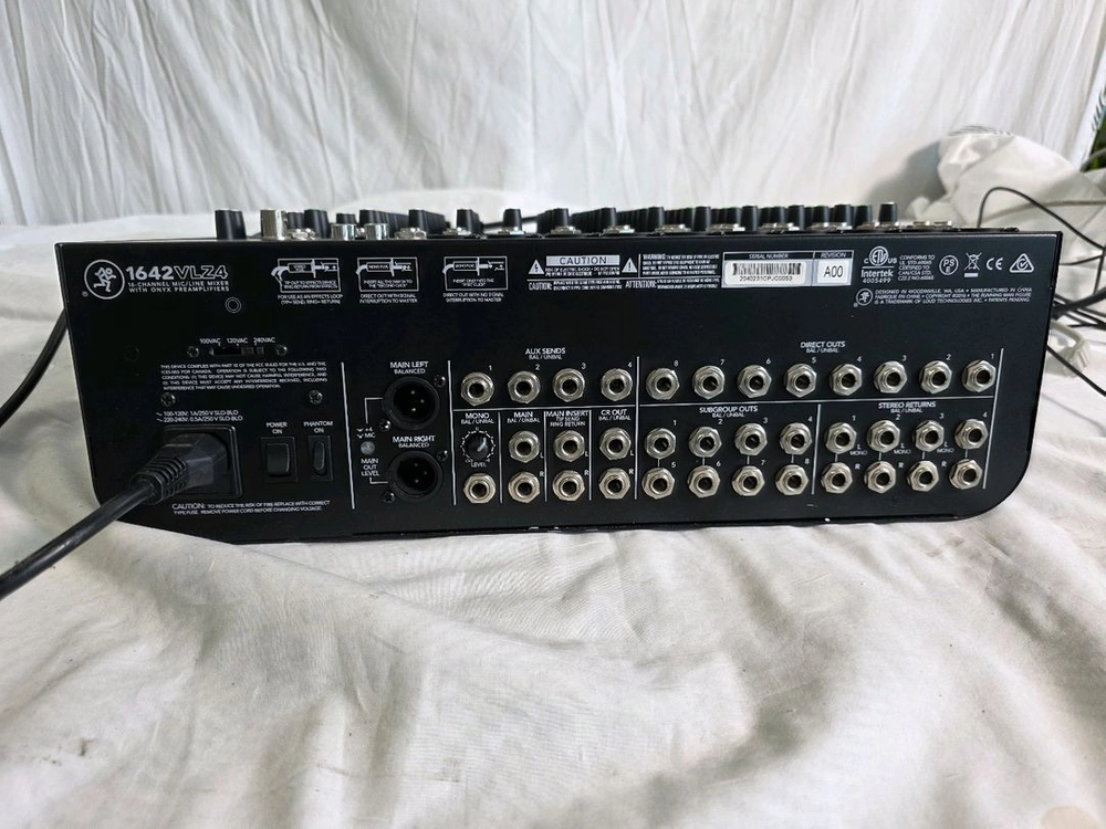 MACKIE 1642VLZ4 AUDIO MIXER 이미지