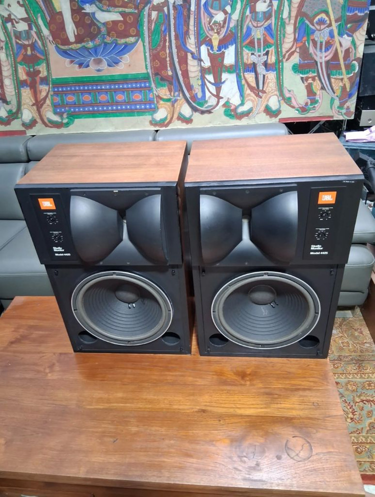 JBL 4425 스피커 이미지