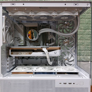 미사용 ) 9800X3D & RTX5070TI 컴퓨터 판매 이미지