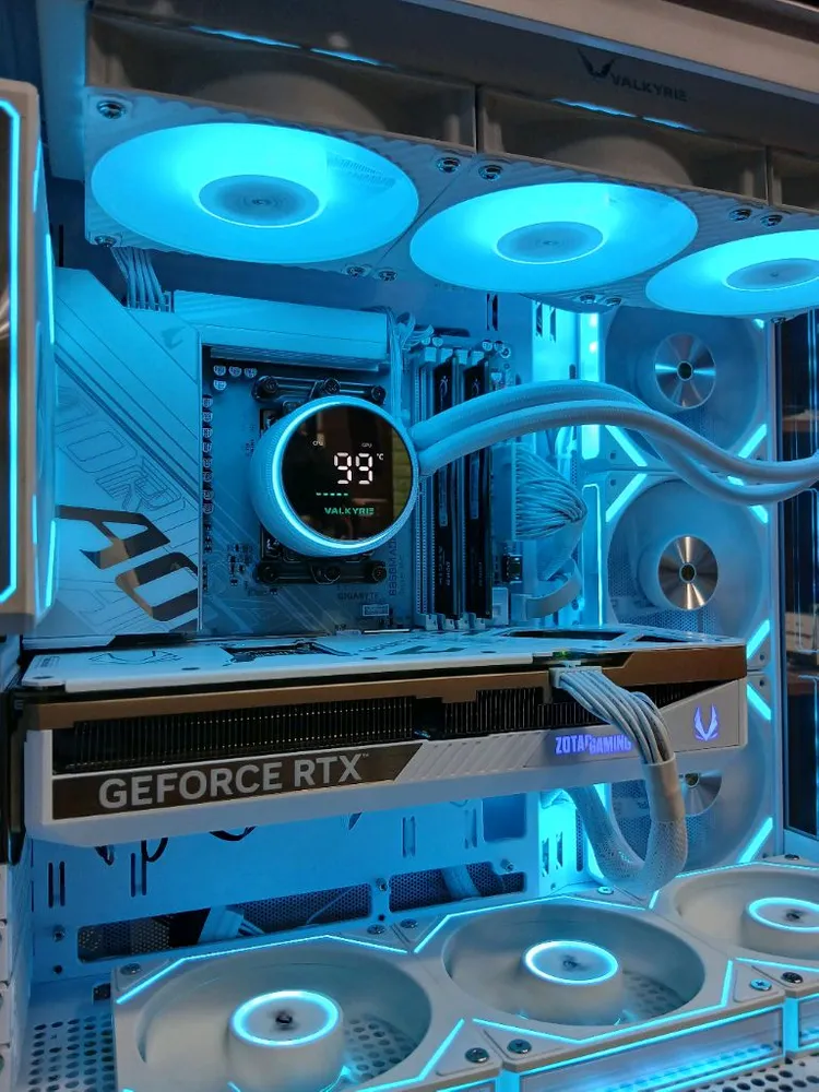 미사용 ) 9800X3D & RTX5070TI 컴퓨터 판매 이미지