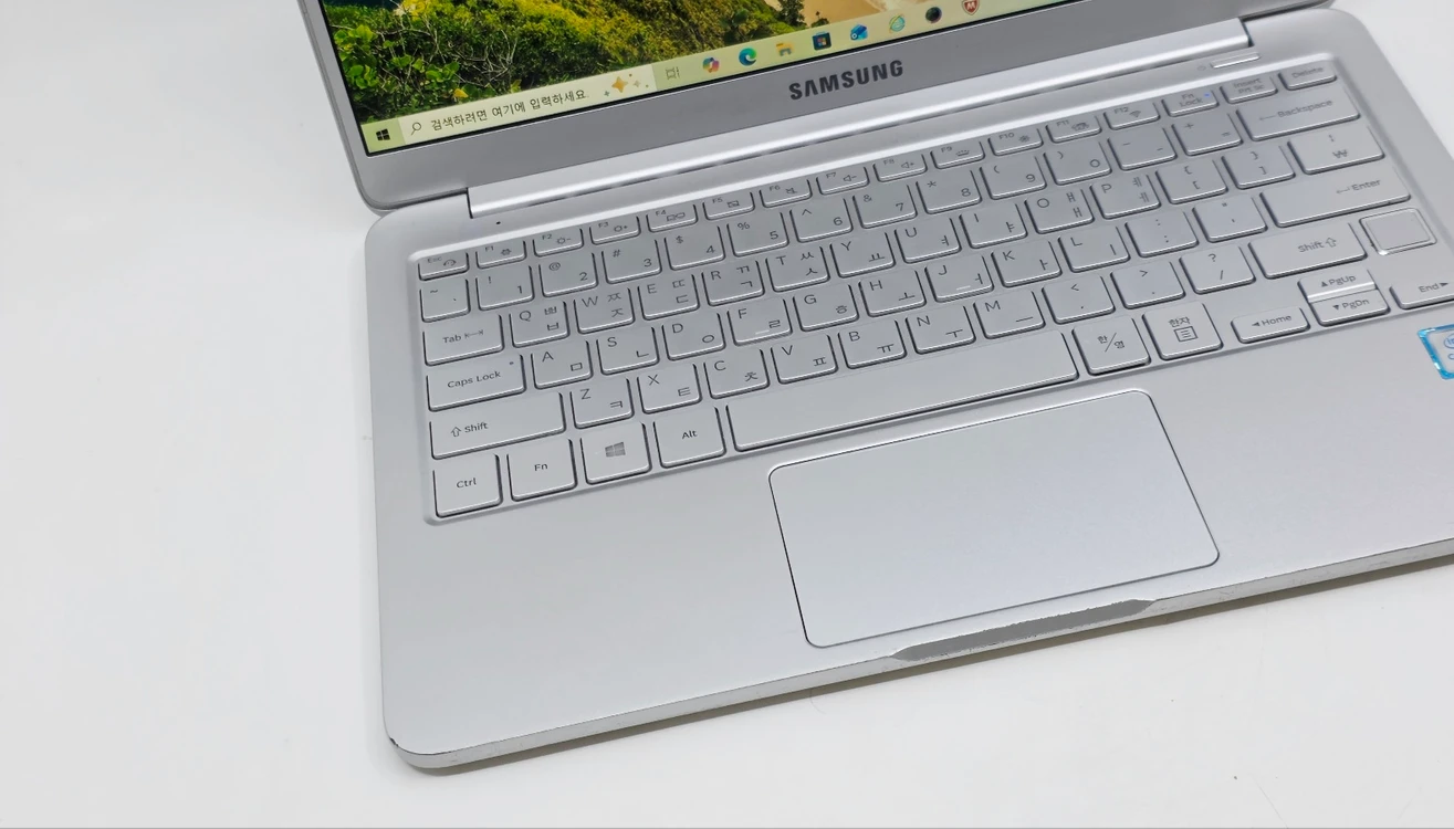삼성 노트북9 올웨이즈 13인치 중고 노트북 NT900X3N-K58 i5/8GB SSD 256GB 이미지