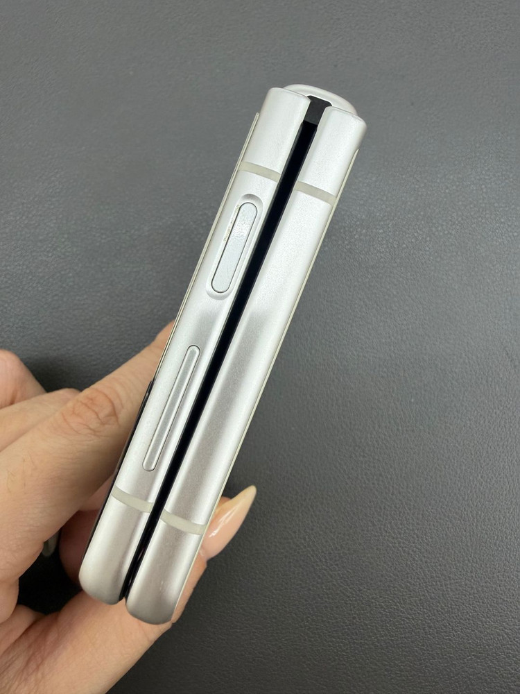[대전 중고폰] 갤럭시 Z플립3 256GB 크림/ S급 / 실사진 / 025570 이미지