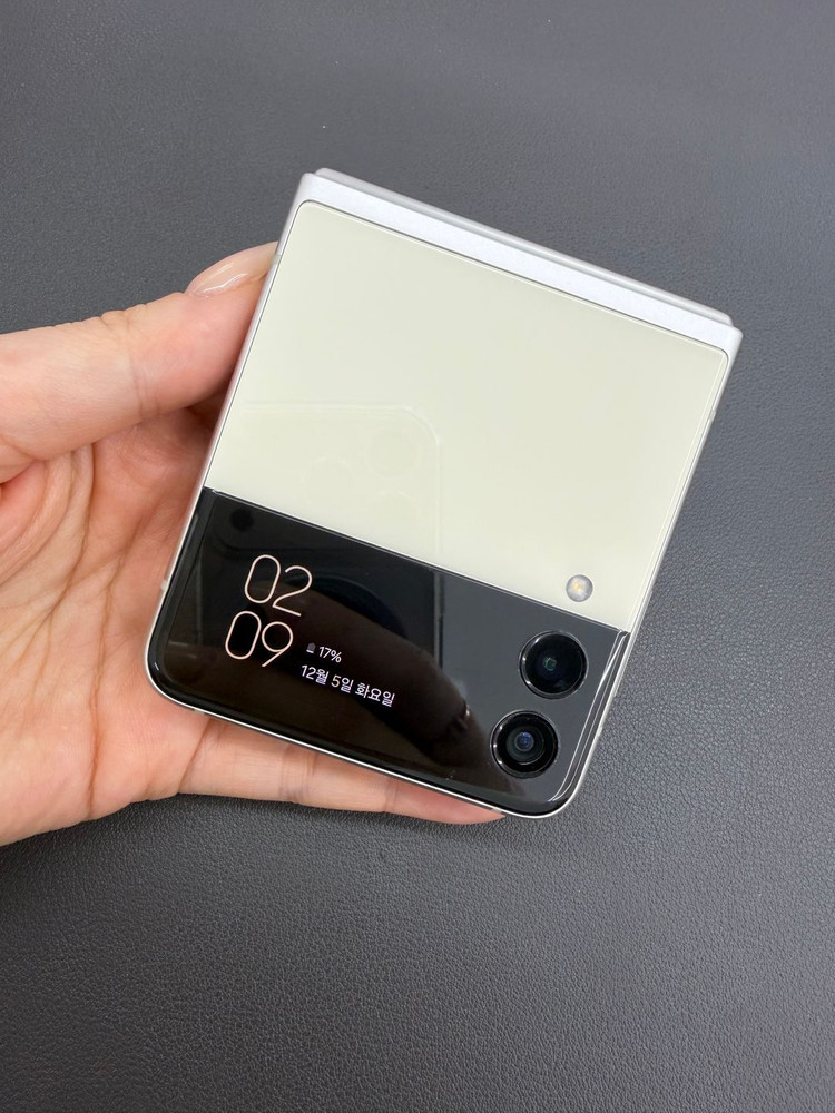 [대전 중고폰] 갤럭시 Z플립3 256GB 크림/ S급 / 실사진 / 025570 이미지