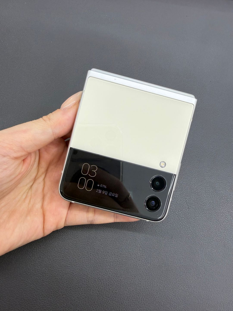 [대전 중고폰] 갤럭시 Z플립3 256GB 크림/ 특A급 / 실사진 / 024709 이미지