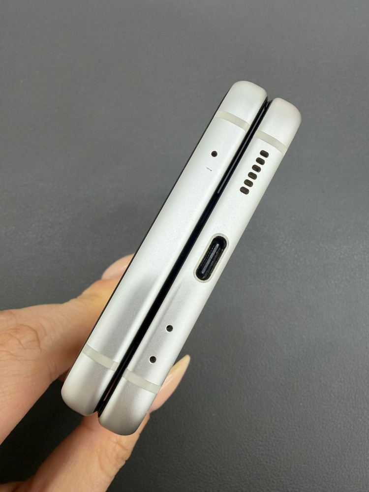 [대전 중고폰] 갤럭시 Z플립3 256GB 크림/ 특A급 / 실사진 / 024709 이미지
