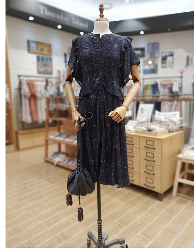 새상품 S 풀오픈 프릴 원피스 써스데이아일랜드 이미지