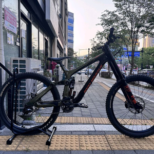 Rocky Mountain 풀샥 MTB 이미지