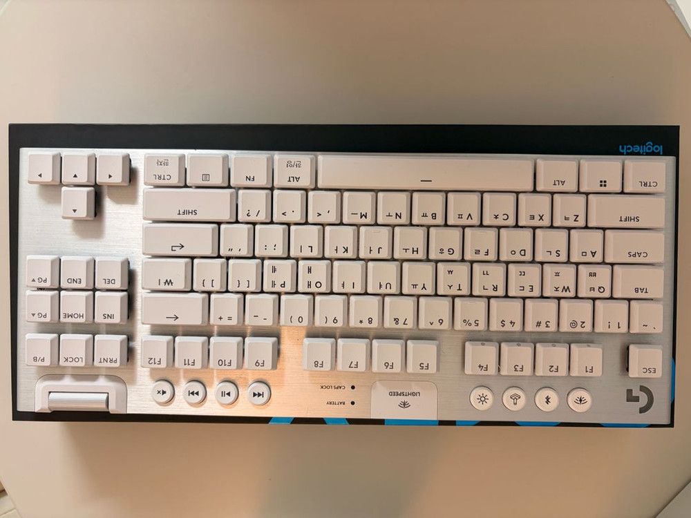 g915 x tkl 텐키리스 로지텍 무선게이밍키보드 이미지