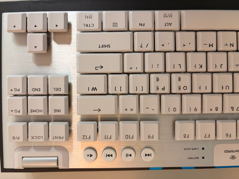 g915 x tkl 텐키리스 로지텍 무선게이밍키보드 이미지