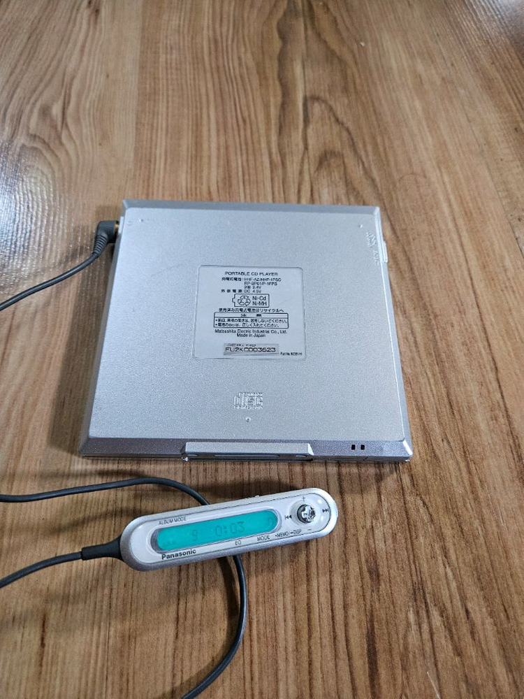 파나소닉 워크맨 SL-J900 팝니다 골드색상 이미지