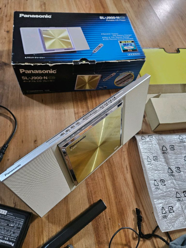 파나소닉 워크맨 SL-J900 팝니다 골드색상 이미지
