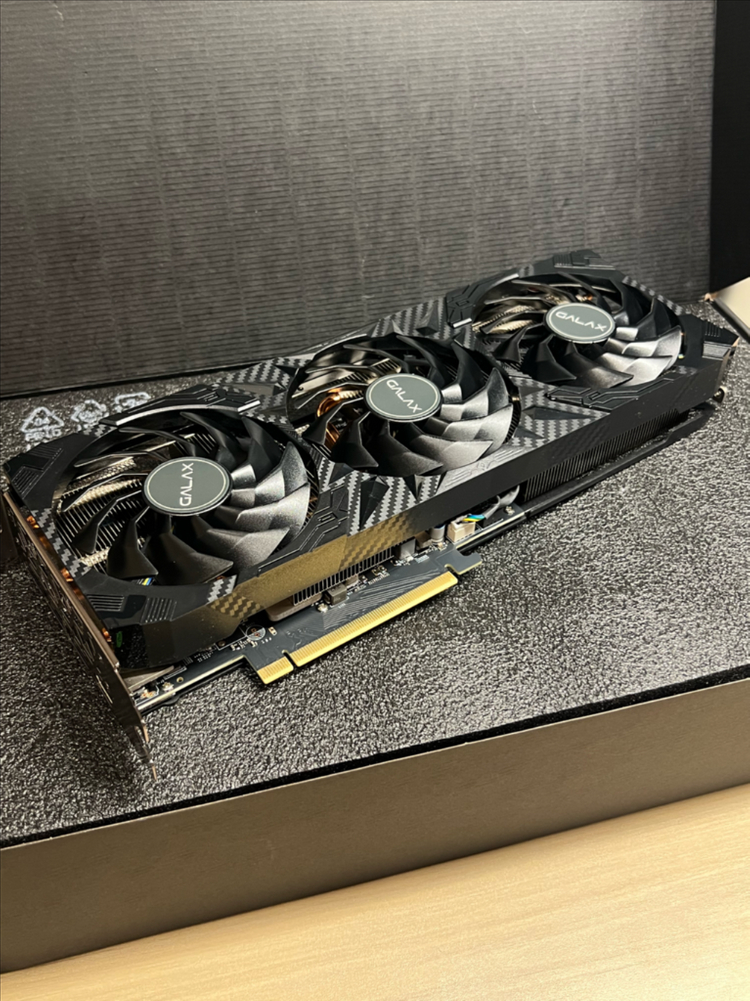 GALAX RTX 4060 Ti 3팬 OC 이미지