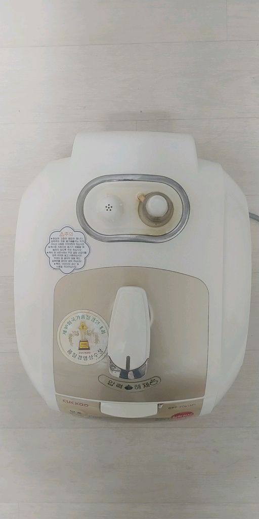 쿠쿠전기밥솥압력밥솥6인용주방전자렌지쿠첸냄비에어프라이어 이미지