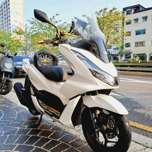 주행거리 적은 21년식 혼다pcx125 ABS 오토바이 이미지