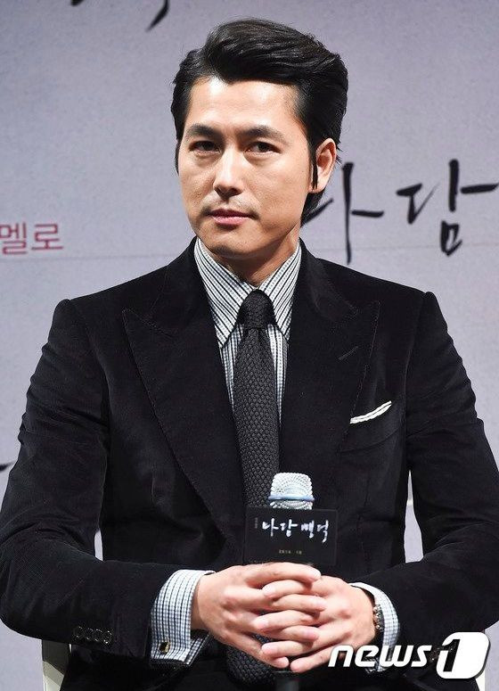 톰포드 검회 스트라이프셔츠 이미지
