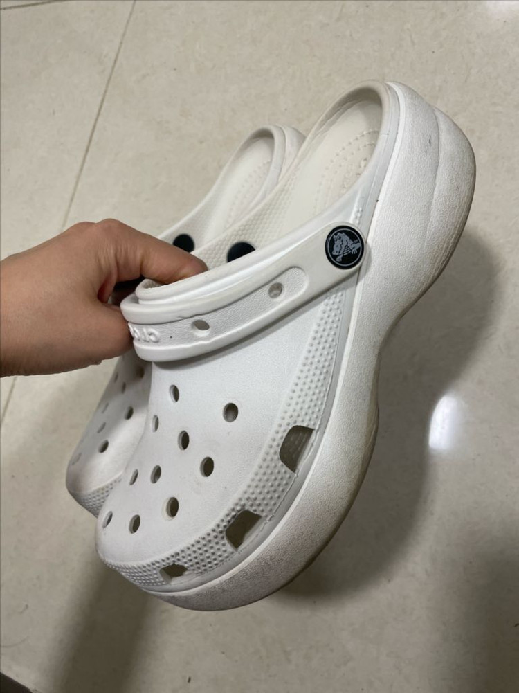플랫폼 크록스 화이트 w8 이미지